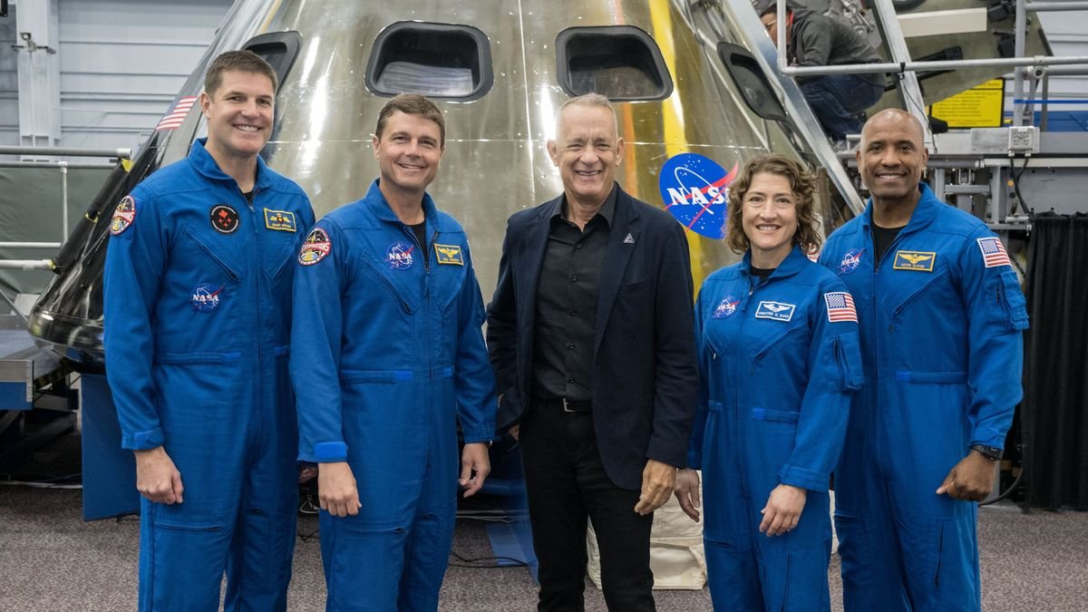 Tom Hanks visits Artemis 2 moon astronauts and NASA Mission