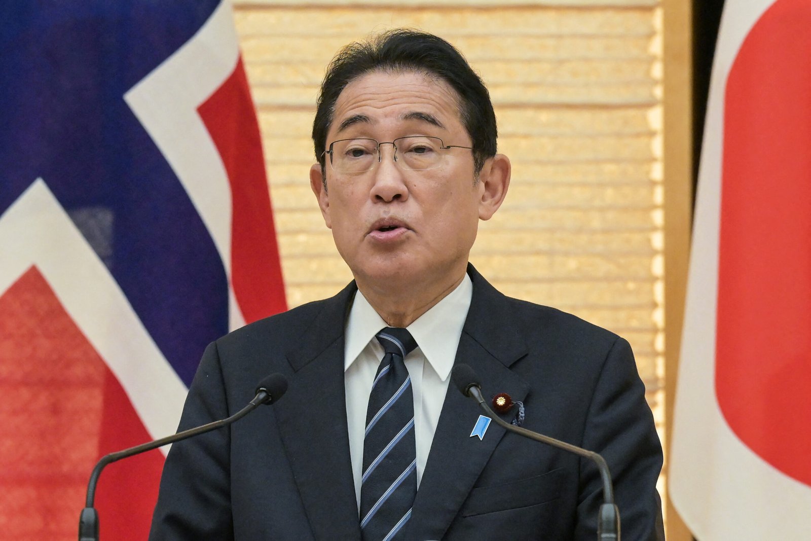 Japanese PM Kishida to replace 4 scandal-hit Cabinet members