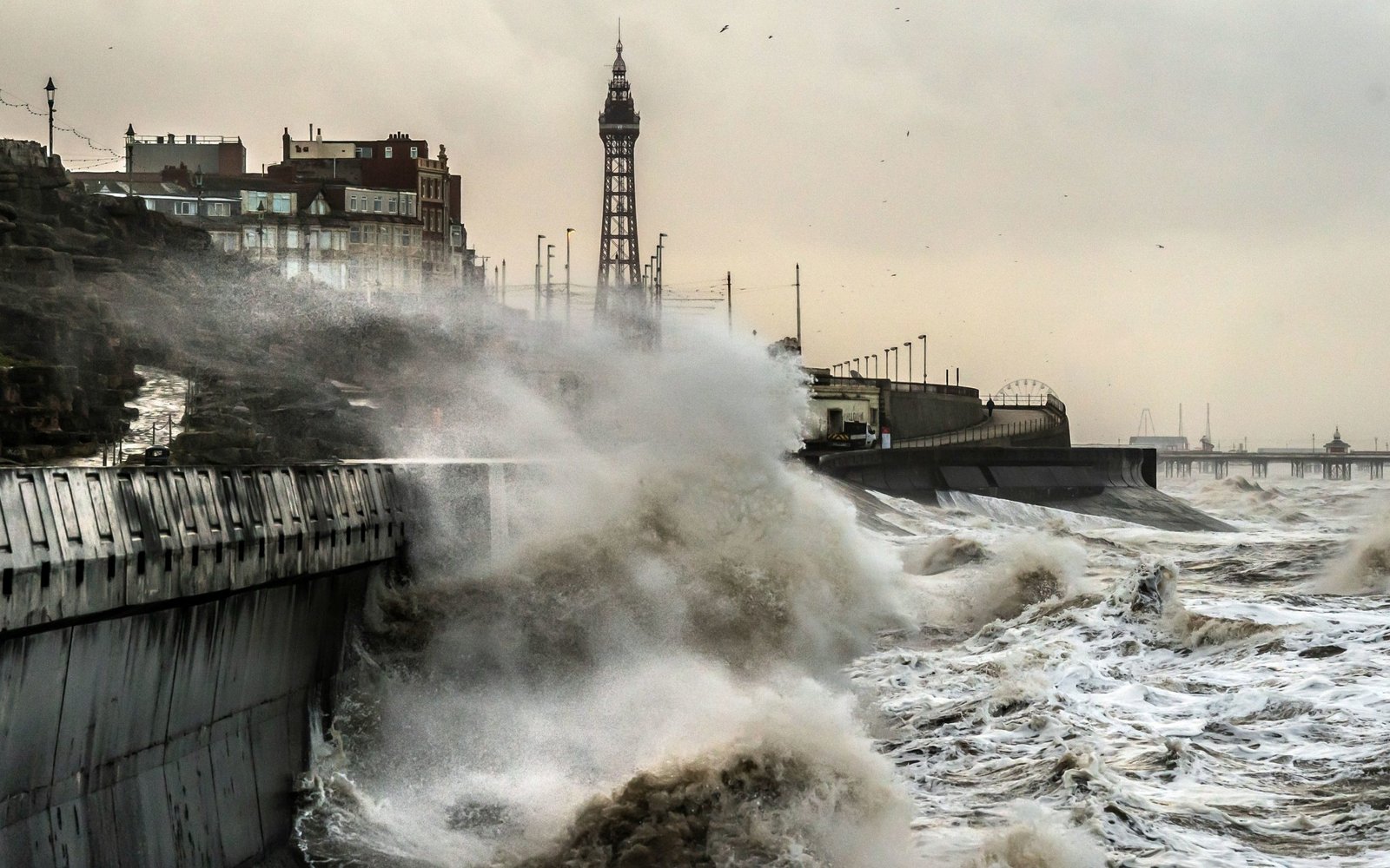 Storm Jocelyn to hit UK