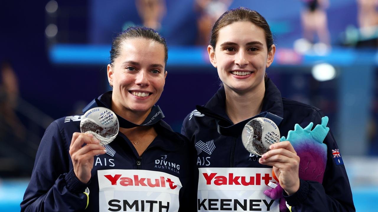 Australian divers Anabelle and Maddison qualified